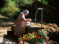 Brunnen Biederbach (Bildnachweis: Tourismus GmbH & Co.KG  ZweiT�lerLand )